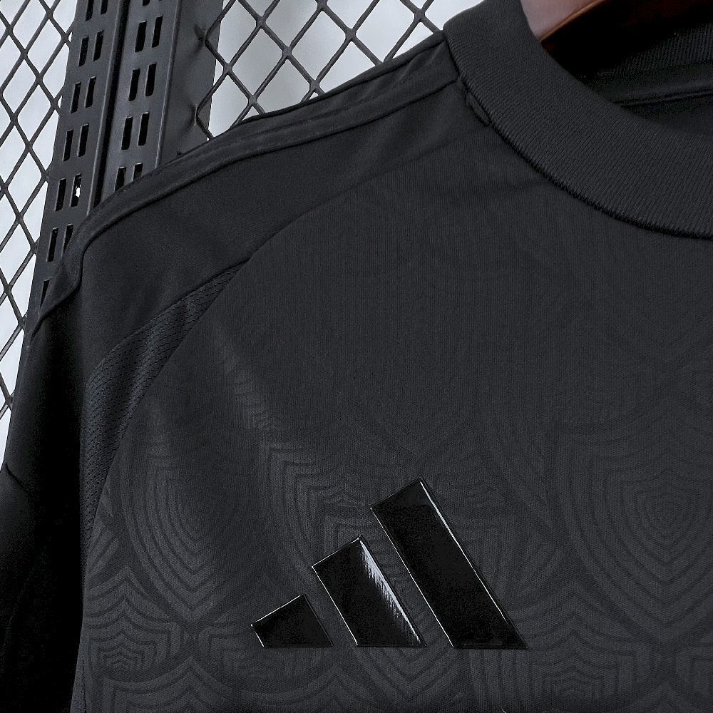 Camisa Pronta Entrega Atlético Mineiro Edição Black 2025/26 - Adidas Torcedor Masculina - Preta