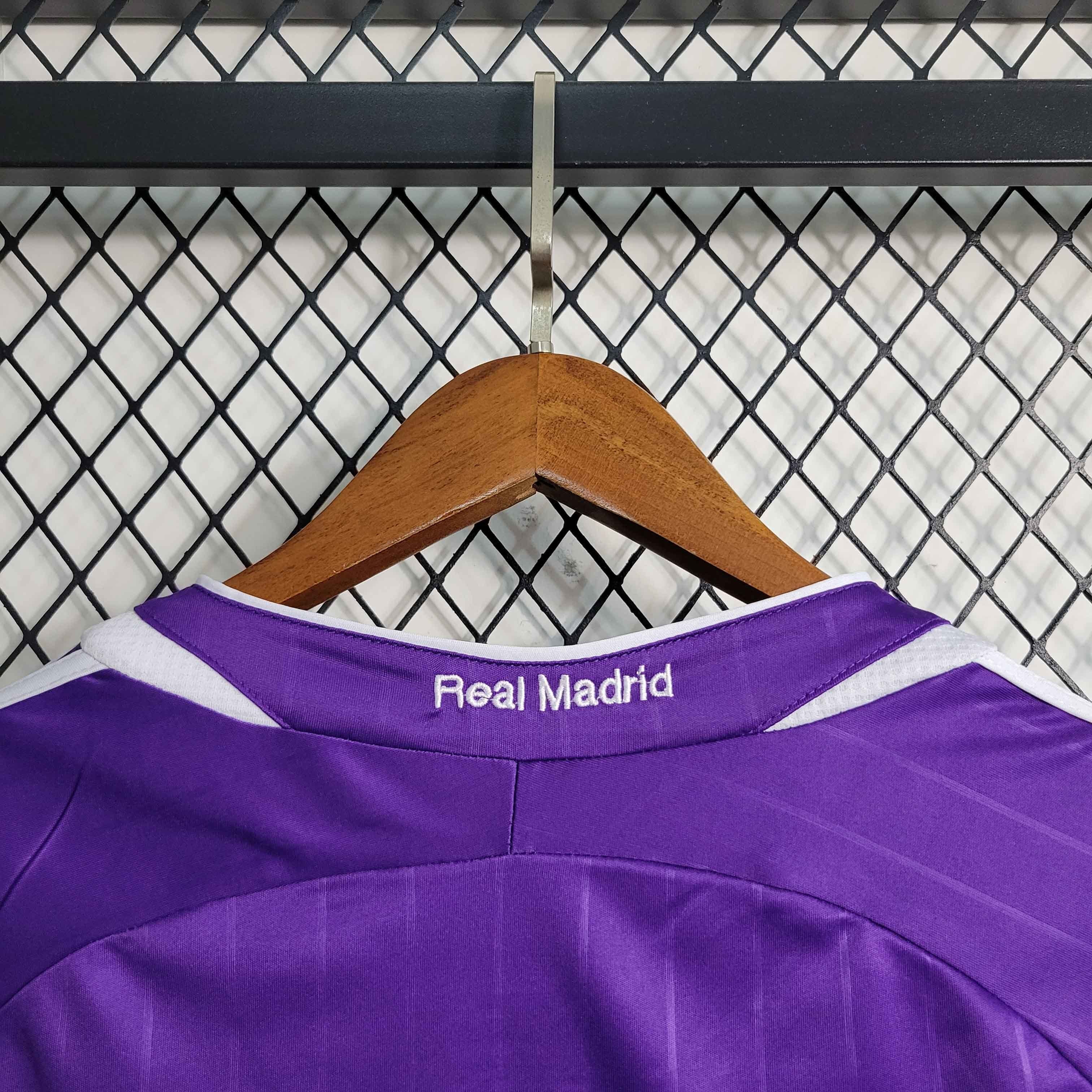 Camisa Pronta Entrega Real Madrid Away 2006/07 - Adidas Retrô Masculina - Roxa/Branca