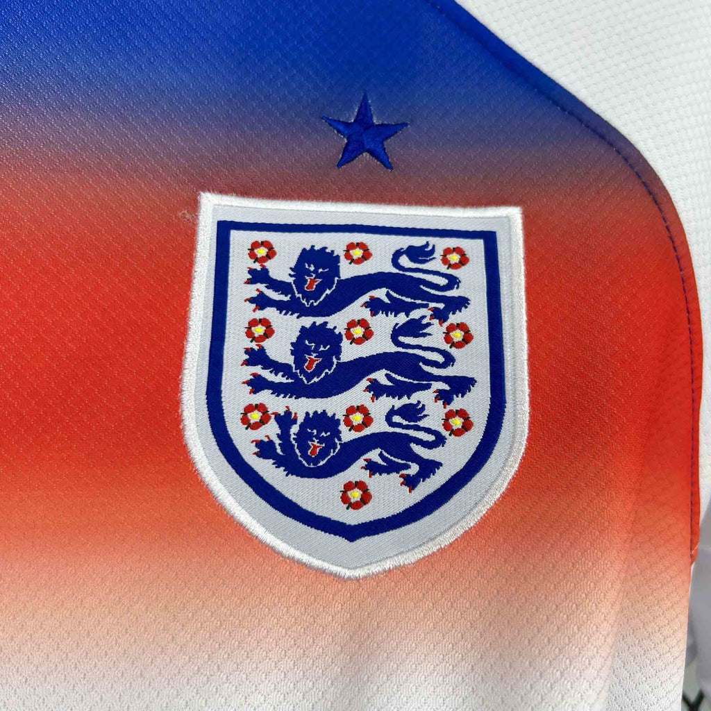 Camisa Pronta Entrega Seleção Inglaterra Away 2025/26 - Nike Torcedor Masculina - Branca/Azul