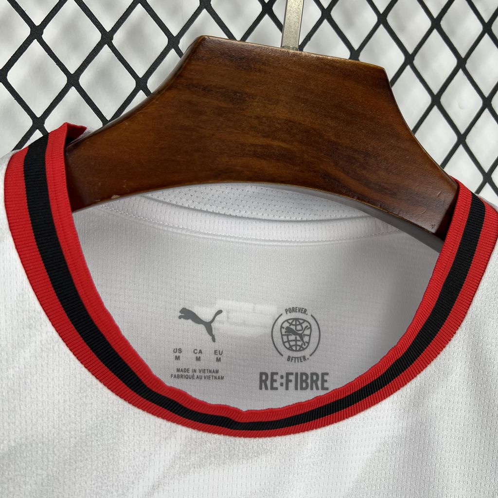 Camisa Pronta Entrega AC Milan Away 2026/27 - Puma Torcedor Masculina - Branca/Vermelha