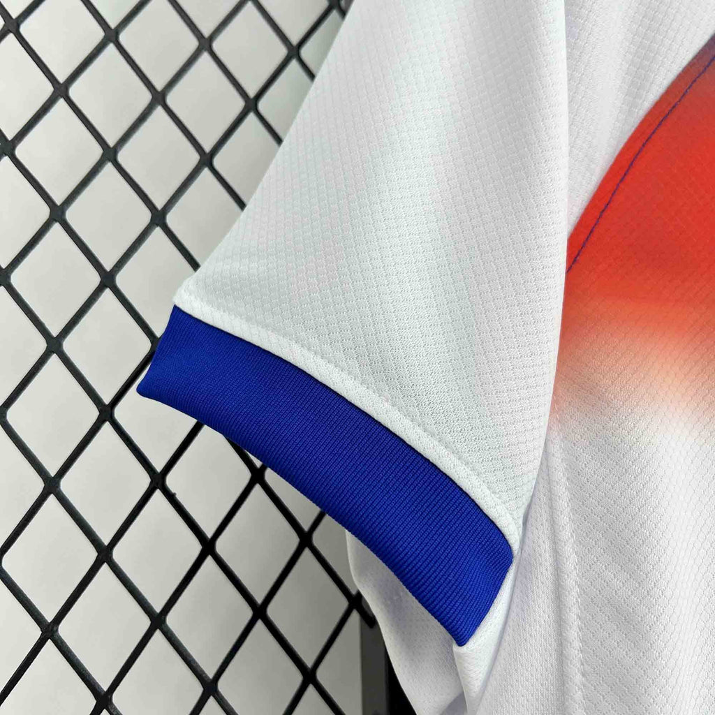 Camisa Pronta Entrega Seleção Inglaterra Away 2025/26 - Nike Torcedor Masculina - Branca/Azul
