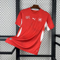 Camisa Pronta Entrega Seleção Suíça Home 2026/27 - Puma Torcedor Masculina - Vermelha/Branca