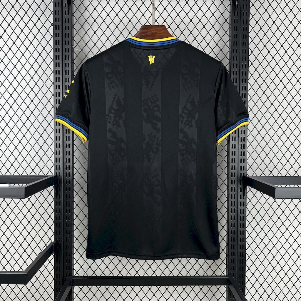 Camisa Pronta Entrega Manchester United 2025/26 - Adidas Torcedor Masculina - Preta/Amarela