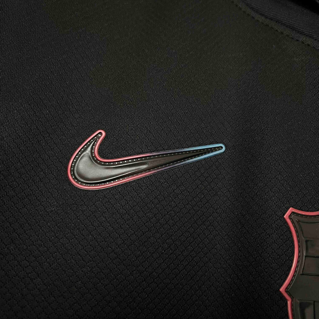 Camisa Pronta Entrega Barcelona Away Edição Travis Scott 2025/26 - Nike Torcedor Masculina - Preta/Azul