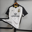 Camisa Pronta Entrega Manchester United Dupla Face 2001/02 - Umbro Retrô Masculina - Edição Especial 100 anos - Dourada/Branca