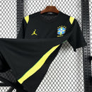 Camisa Pronta Entrega Seleção Brasil Pré Jogo 2026/27 - Jordan Torcedor Masculina - Preta/Amarela
