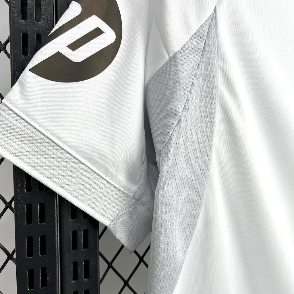 Camisa Pronta Entrega Real Madrid Home 2025/26 -  Adidas Torcedor Masculina - Branca/Cinza