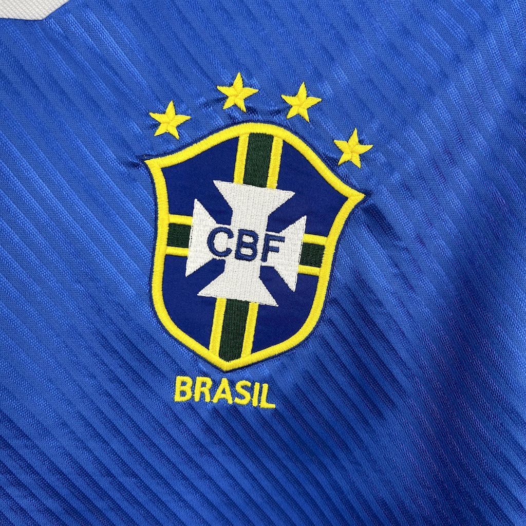 Camisa Pronta Entrega Seleção Brasileira Away 1993/1994 - Umbro Retrô Masculina - Azul/Branca