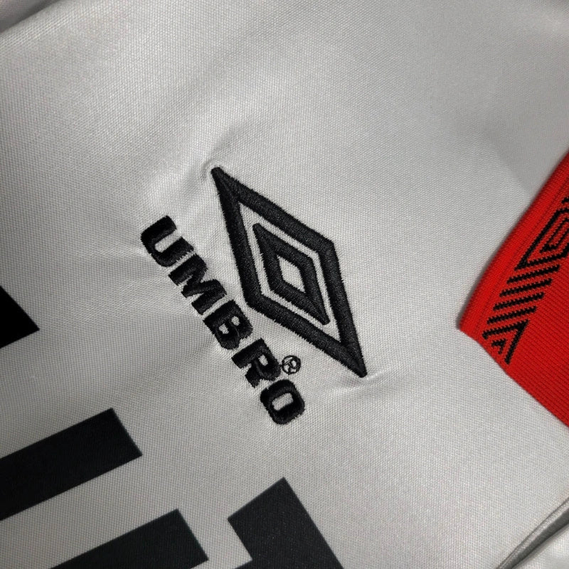 Camisa Pronta Entrega Flamengo 1986/87 - Umbro Retrô Masculina - Branca/Vermelha