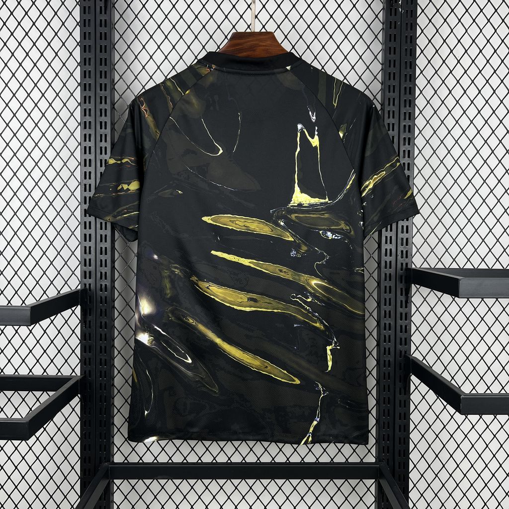 Camisa Pronta Entrega PSG Edição Especial 2025/26 - Jordan Torcedor Masculina - Preta/Musgo