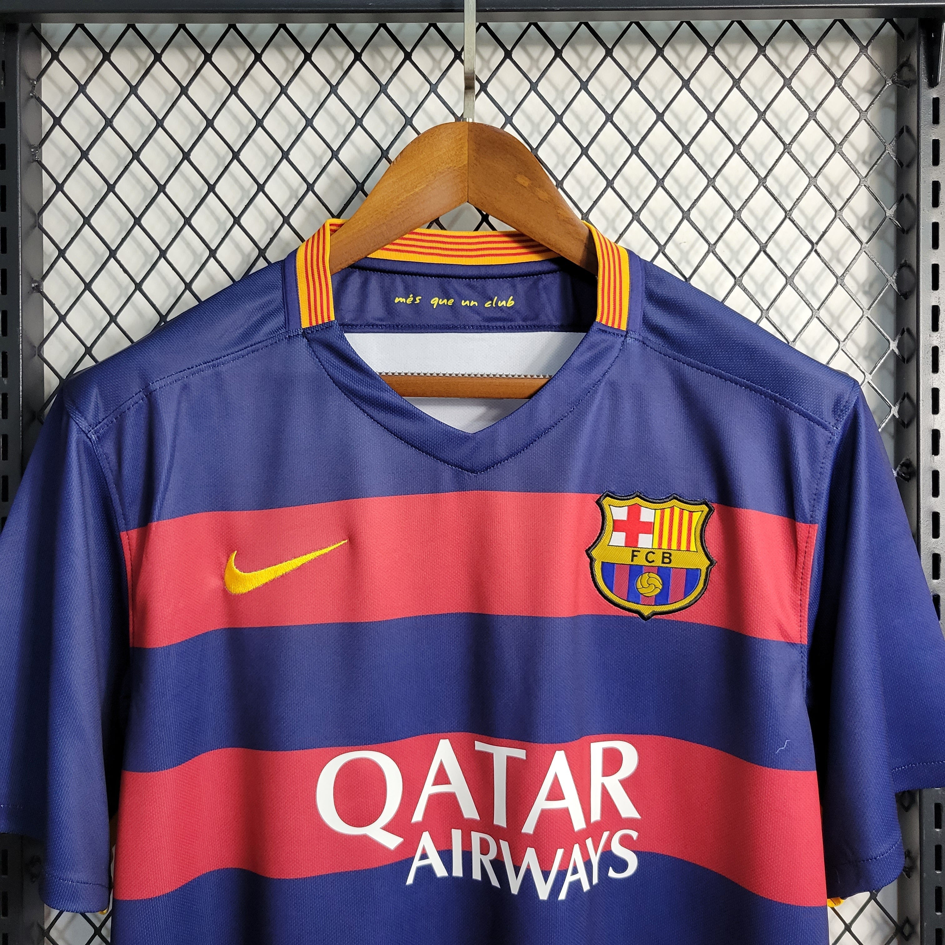 Camisa Pronta Entrega Barcelona Home 2015/16 - Nike Retrô Masculina - Azul/Vermelha