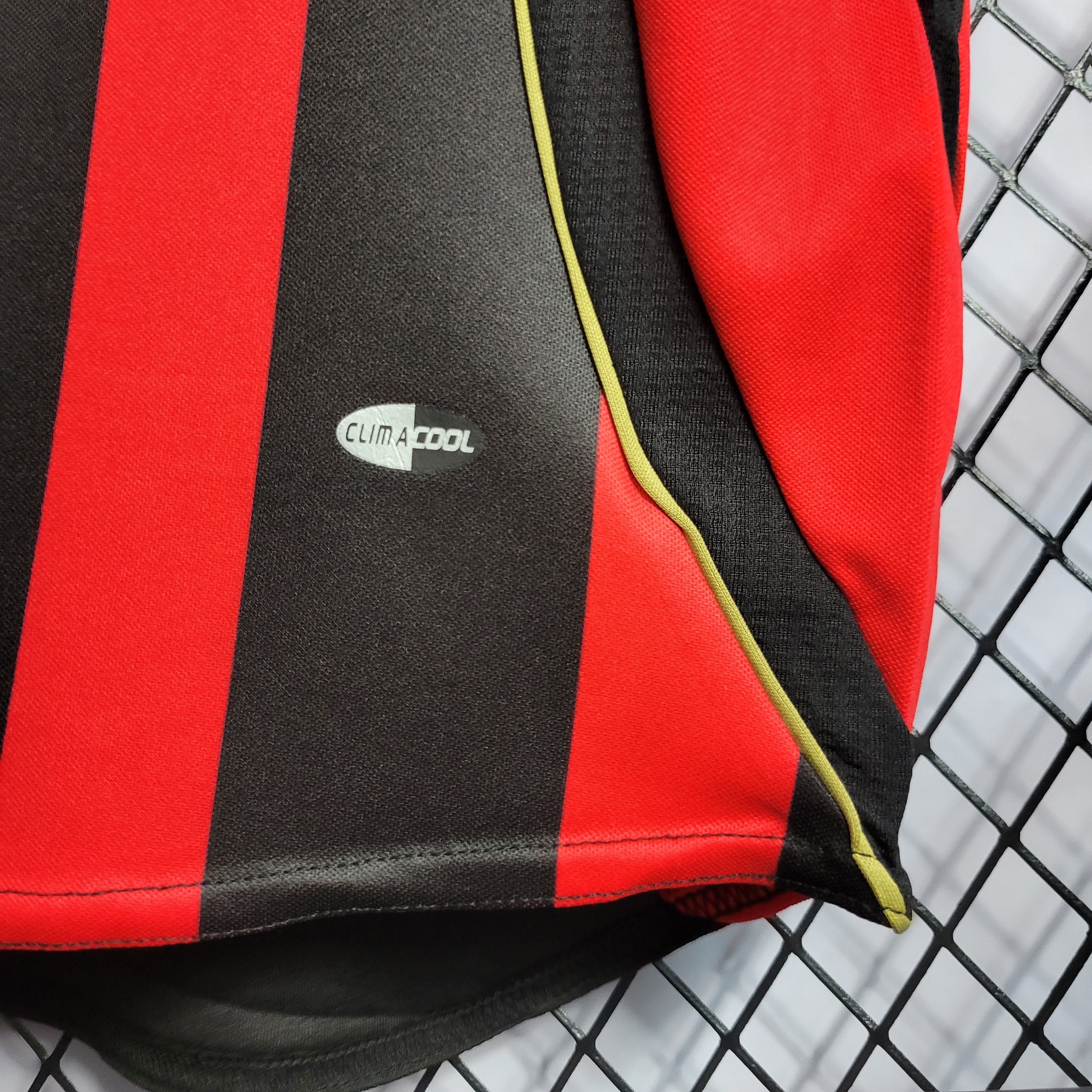 camisa-pronta-entrega-ac-milan-rossoneri-home-titular-1-2006-07-adidas-retro-masculina-masculino-bwin-vermelho-vermelha-preto-preta-kaka-sheva-shevchenko-pirlo-seedorf-nesta-maldini
