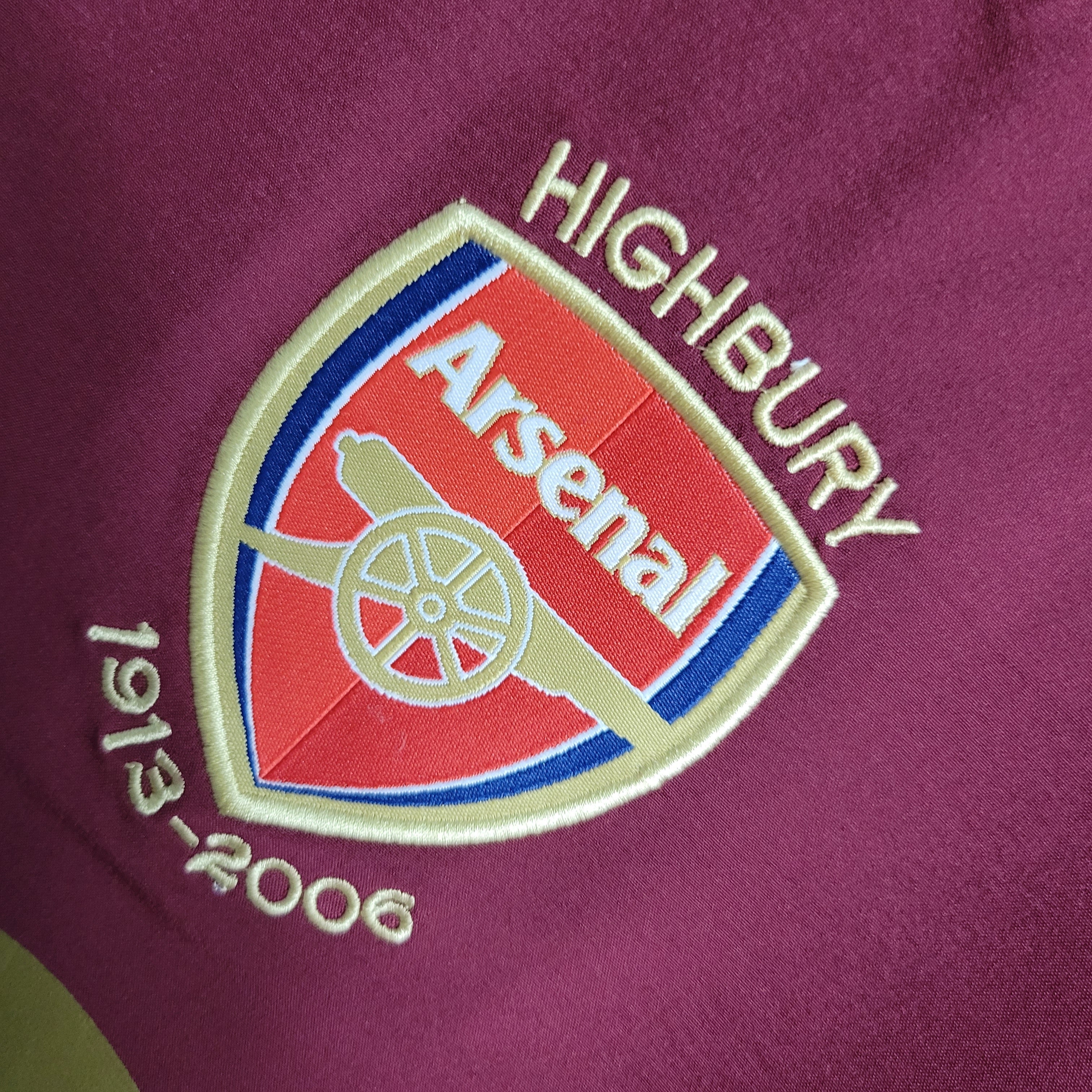 camisa-pronta-entrega-arsenal-gunners-away-reserva-2-2005-06-nike-retro-masculina-masculino-o2-premier-league-champions-dourado-dourada-vinho-bordo-henry-pires-ljungberg-fabregas-hleb-gilberto-silva-reyes-adebayor-van-persie-cole-toure-campbell