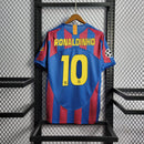 camisa-pronta-entrega-barcelona-barca-home-titular-1-2005-06-nike-retro-masculina-masculino-vermelho-vermelha-azul-ronaldinho-messi-etoo-deco-xavi-puyol