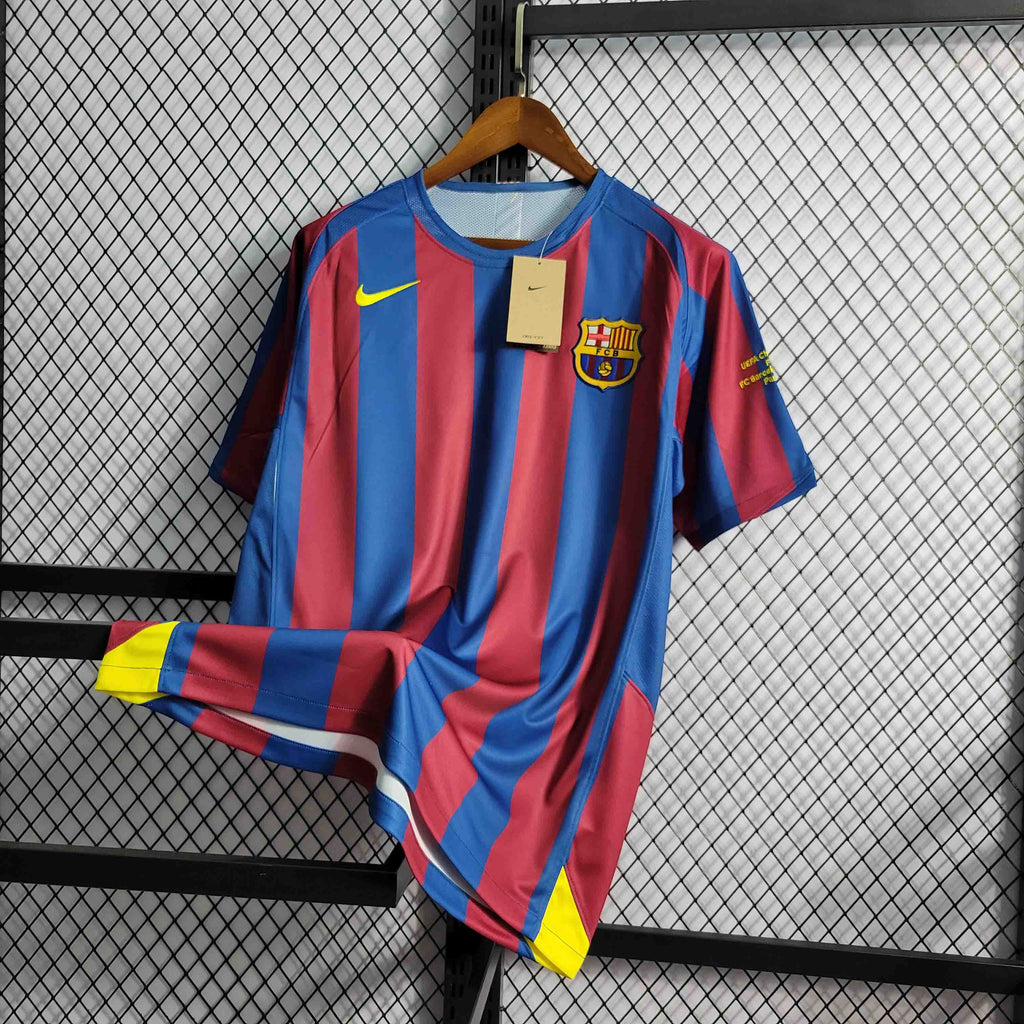 camisa-pronta-entrega-barcelona-barca-home-titular-1-2005-06-nike-retro-masculina-masculino-vermelho-vermelha-azul-ronaldinho-messi-etoo-deco-xavi-puyol