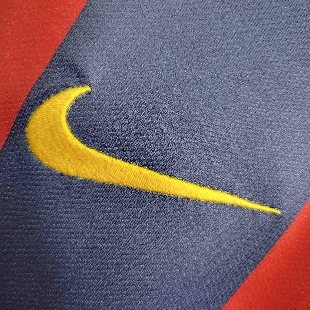 camisa-pronta-entrega-barcelona-blaugrana-home-titular-1-2014-15-nike-retro-masculina-masculino-qatar-airways-la-liga-champions-vermelho-vermelha-azul-messi-neymar-suarez-xavi-iniesta-pique
