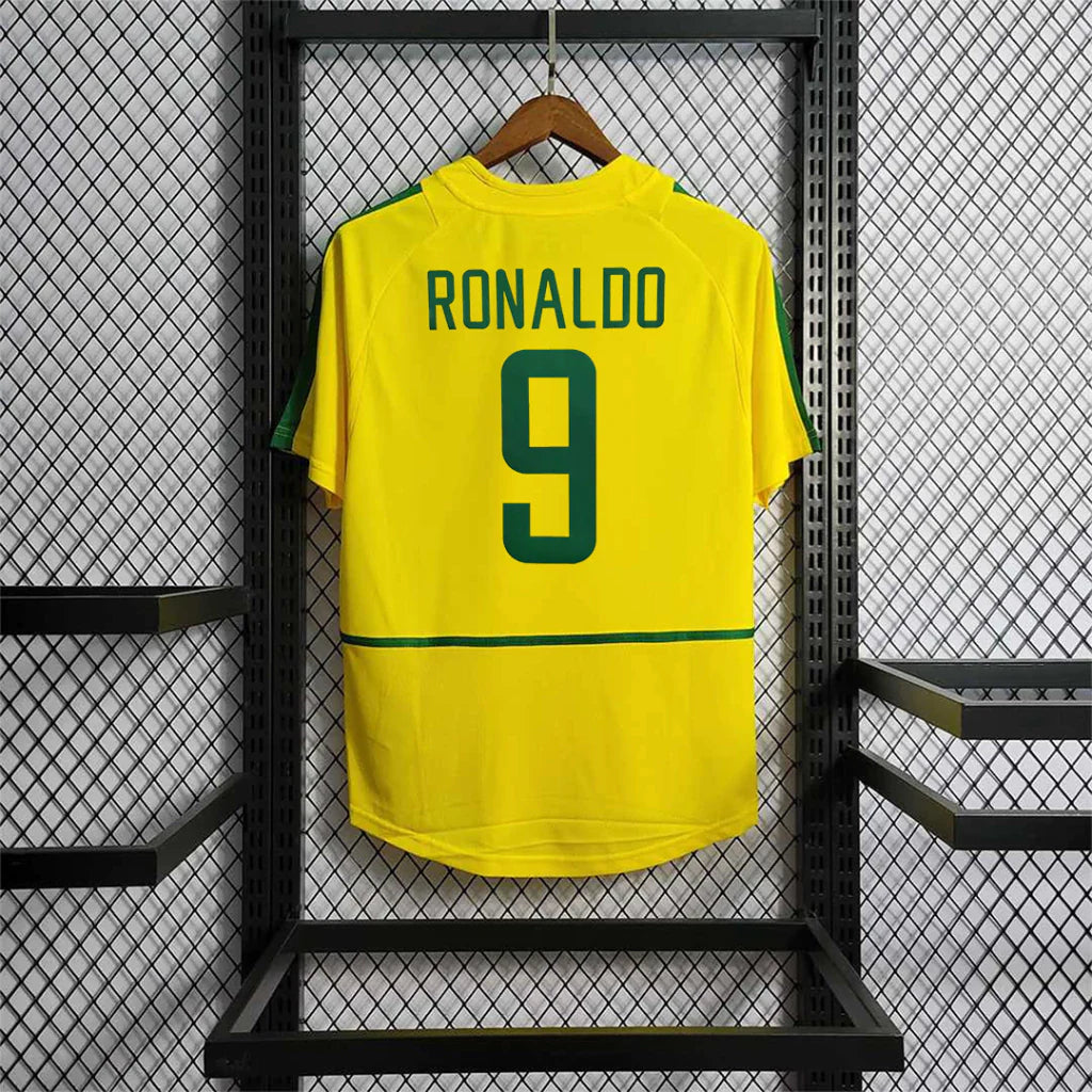 camisa-pronta-entrega-brasil-selecao-brasileira-home-titular-1-2002-nike-retro-masculina-masculino-amarelo-amarela-verde-ronaldo-rivaldo-ronaldinho-cafu-roberto-carlos