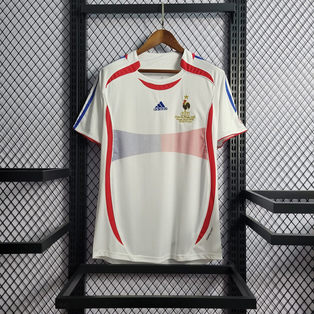 camisa-pronta-entrega-franca-selecao-francesa-home-titular-1-2006-07-adidas-retro-masculina-masculino-azul-branco-branca-vermelho-vermelha-zidane-henry-ribery-thuram-makelele