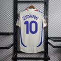camisa-pronta-entrega-franca-selecao-francesa-home-titular-1-2006-07-adidas-retro-masculina-masculino-azul-branco-branca-vermelho-vermelha-zidane-henry-ribery-thuram-makelele
