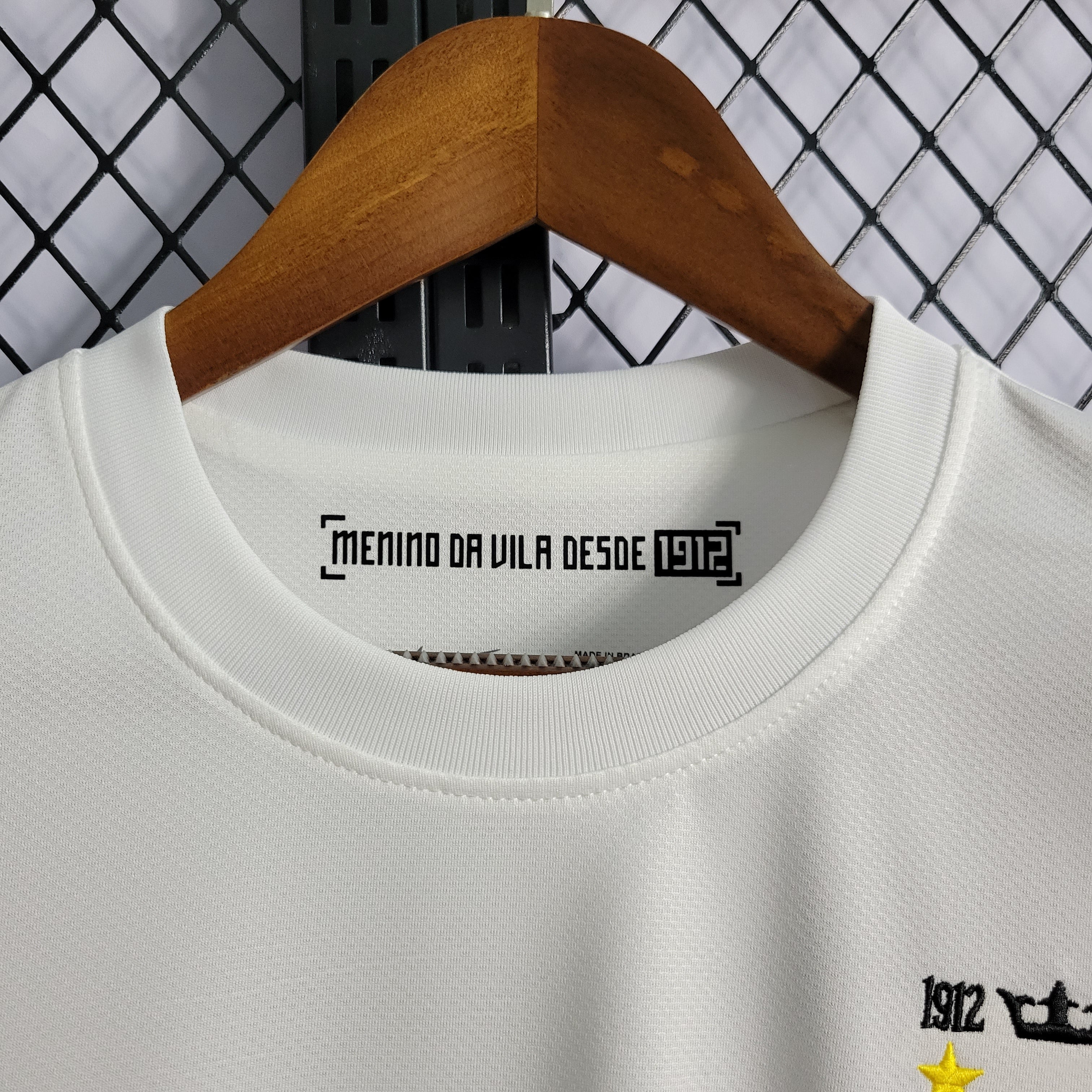 camisa-pronta-entrega-santos-peixe-home-titular-1-2011-12-nike-retro-masculina-masculino-bmg-branca-branco-neymar-ganso-elano-danilo-durval-arouca
