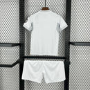 Kit Infantil Pronta Entrega Real Madrid Home 2025/26 - Adidas Torcedor - Branca/Preta