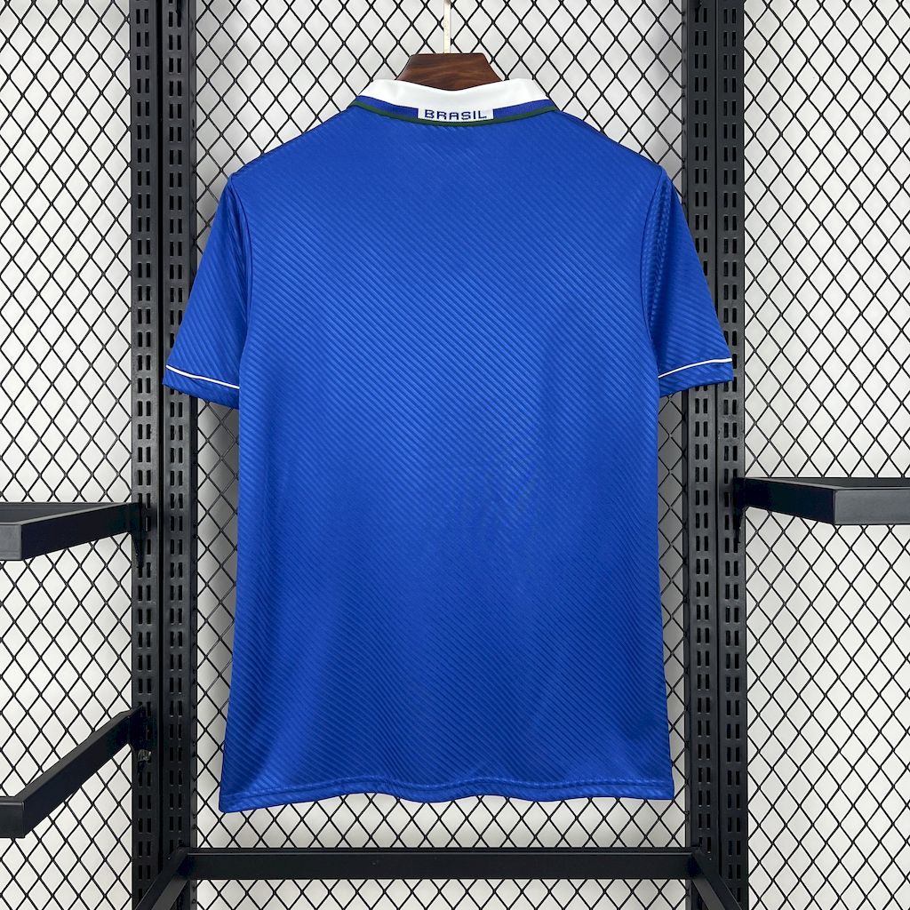 Camisa Pronta Entrega Seleção Brasileira Away 1993/1994 - Umbro Retrô Masculina - Azul/Branca