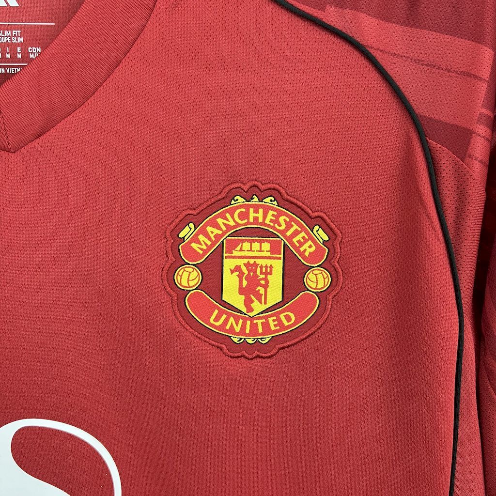 Camisa Pronta Entrega Manchester United Home 2025/26 - Adidas Torcedor Masculina - Vermelha/Preta