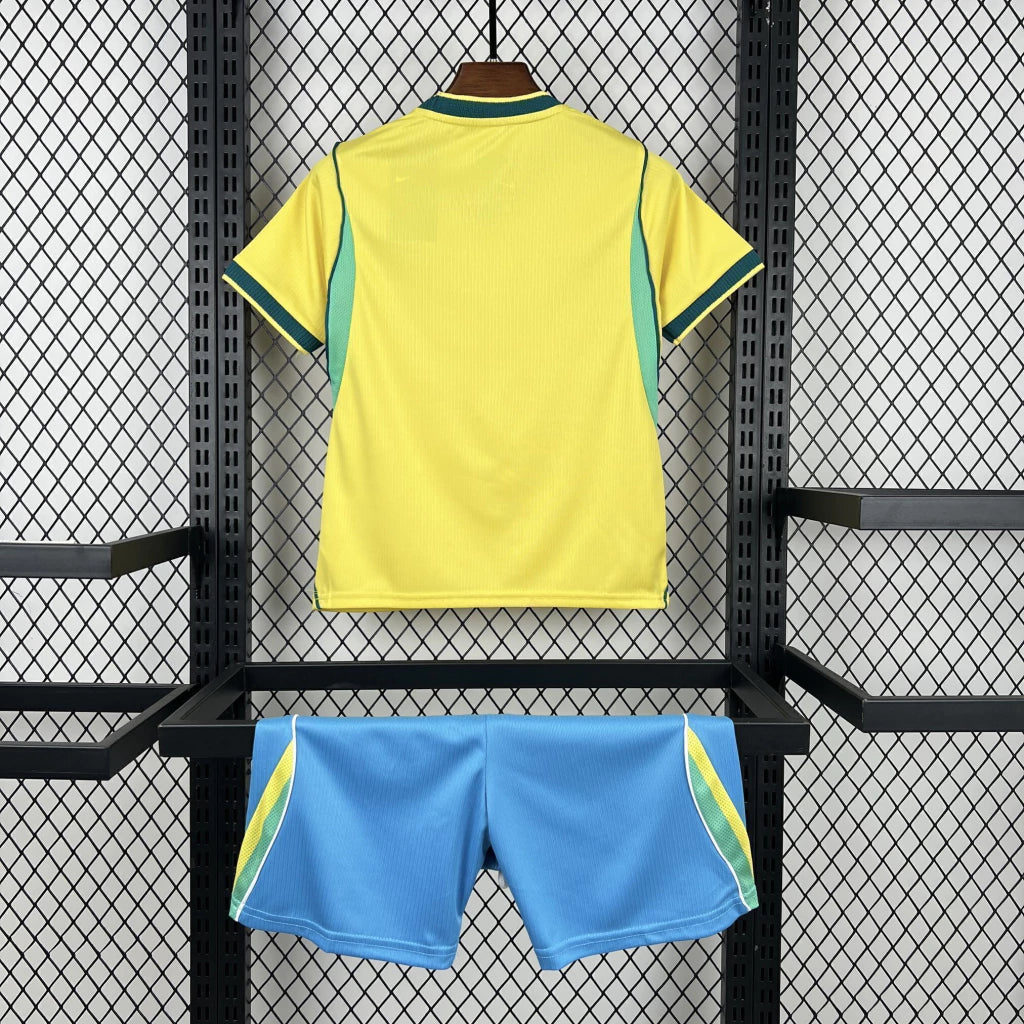 Kit Infantil Pronta Entrega Seleção Brasil Home 2026/27 - Nike Torcedor - Amarela/Azul